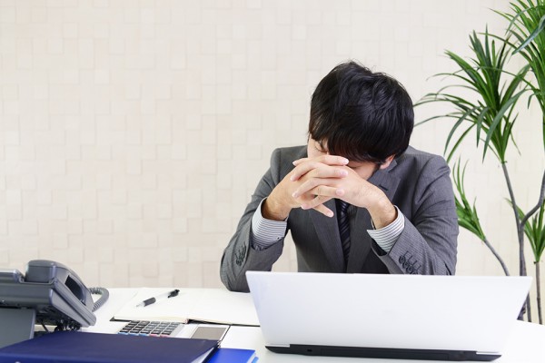 パソコンによる眼精疲労